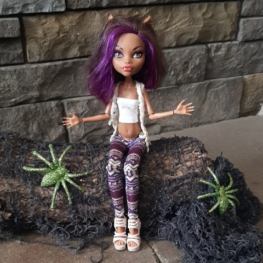 2008 Monster High Clawdeen Wolf - Picture 1 of 5